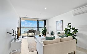 Deluxe 3-Bed Unit With Views